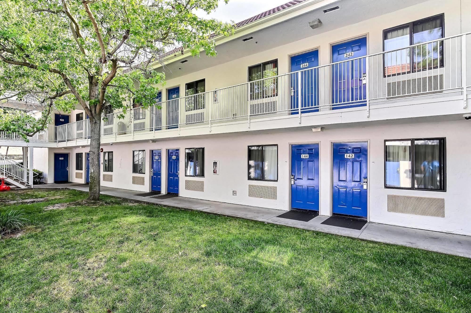 Motel 6-Pinole, Ca מראה חיצוני תמונה
