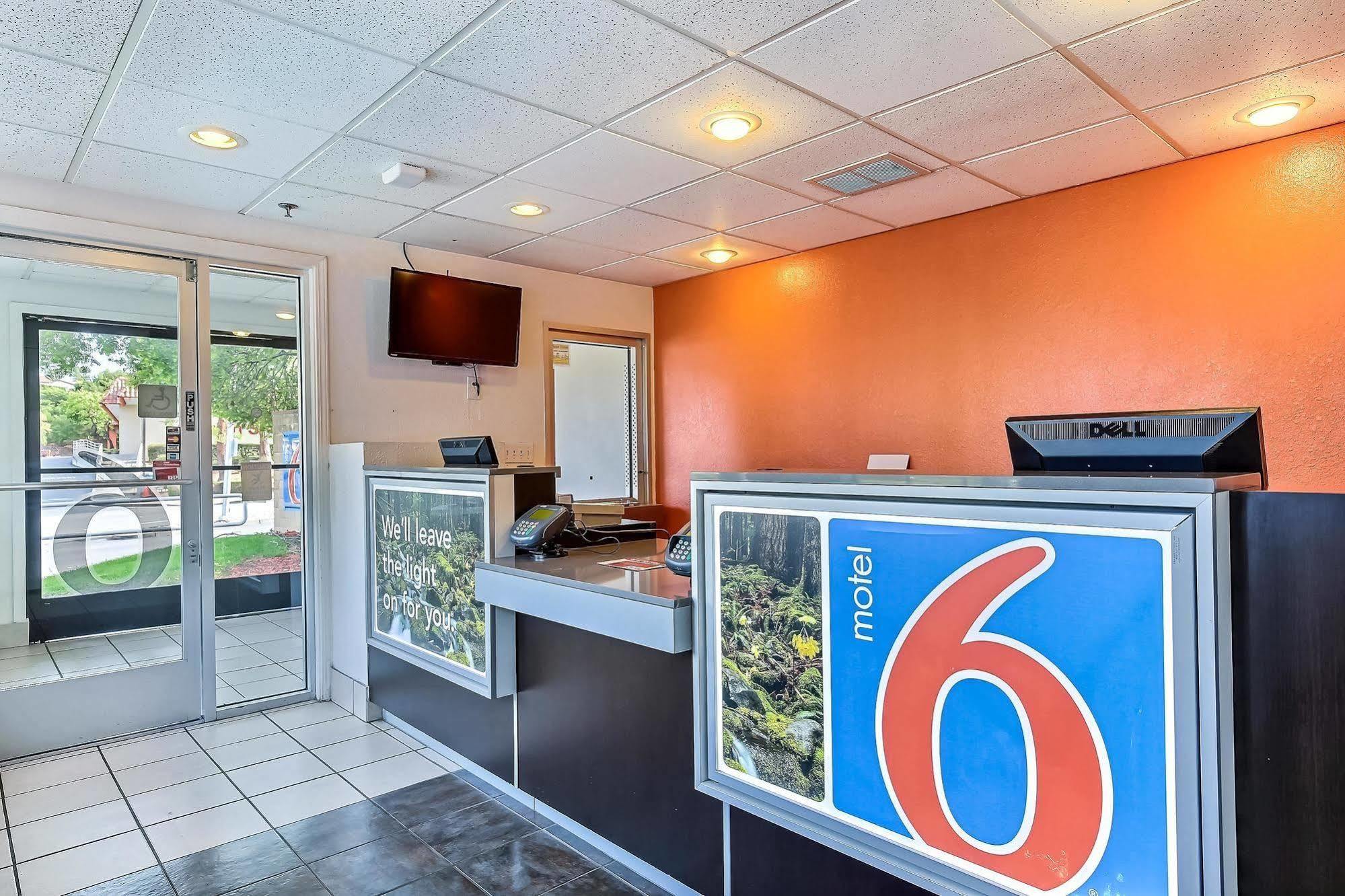 Motel 6-Pinole, Ca מראה חיצוני תמונה